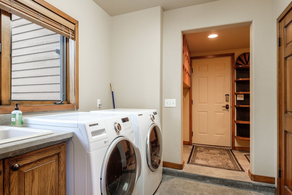 3390 Sun Ridge Dr - photo 17