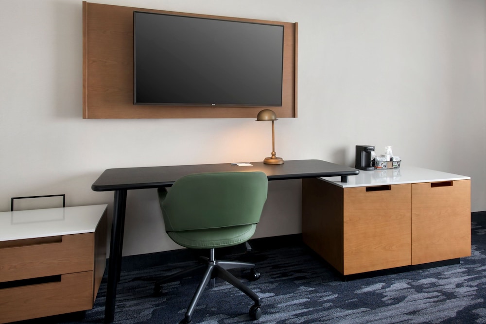 Fairfield Inn by Marriott Rochester Airport - photo 7
