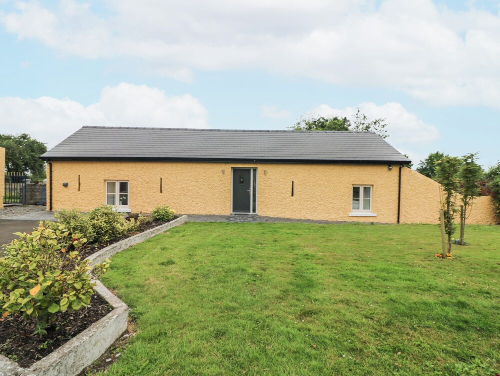 The Farm Cottage — 4-Star Luxury Hotel in Athy, Republic of Ireland