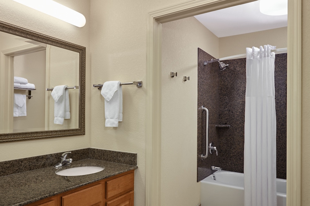 Staybridge Suites Milwaukee Airport South by IHG - photo 23
