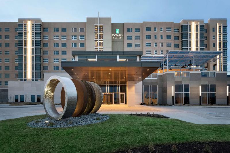 Embassy Suites by Hilton Kansas City Olathe - carbon neutral hotel in Olathe