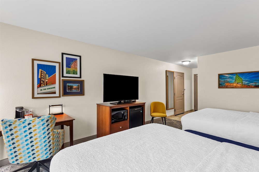 Hampton Inn DeKalb IL - photo 12
