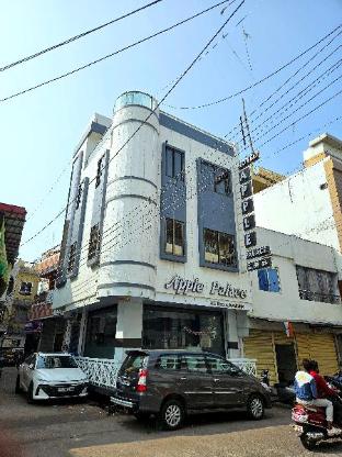 Hotel Apple Palace in Ujjain, India
