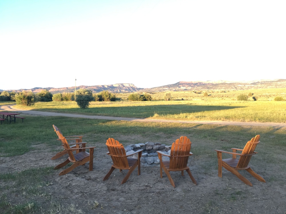The Riverside Ranch RV Park Motel & Campground - photo 44