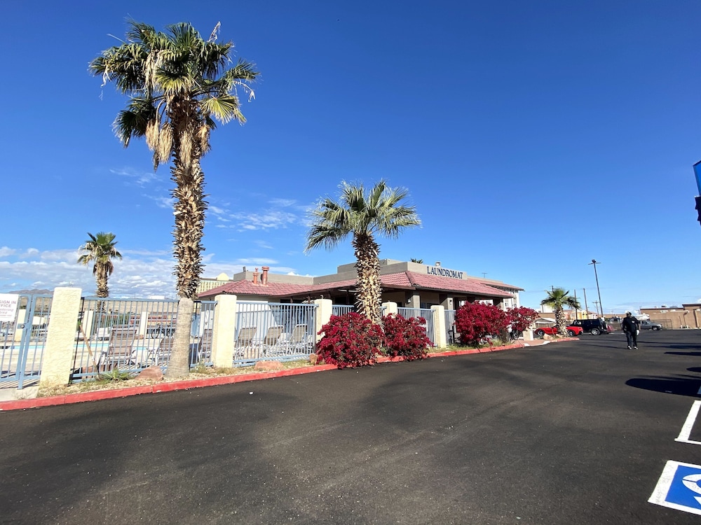 Motel 6 Bullhead City AZ - photo 20