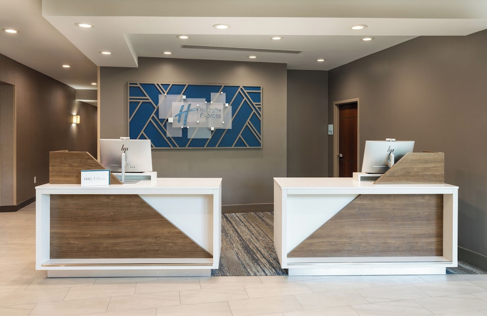 Holiday Inn Express Miami Airport Blue Lagoon Area by IHG - photo 46