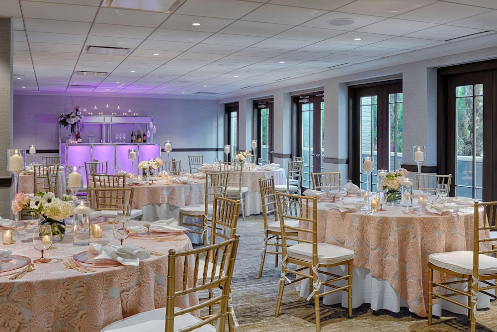 The Kingsley Bloomfield Hills a DoubleTree by Hilton - photo 83