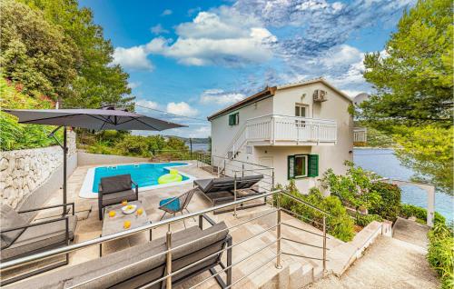 Holiday Home Drvenik Veliki 30 — 4-Star Luxury Hotel in Veliki Drvenik, Croatia