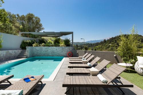 Villa Blanche — 4-Star Luxury Hotel in Prinos, Greece
