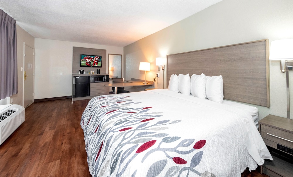 Red Roof Inn Petersburg Fort Lee - photo 12