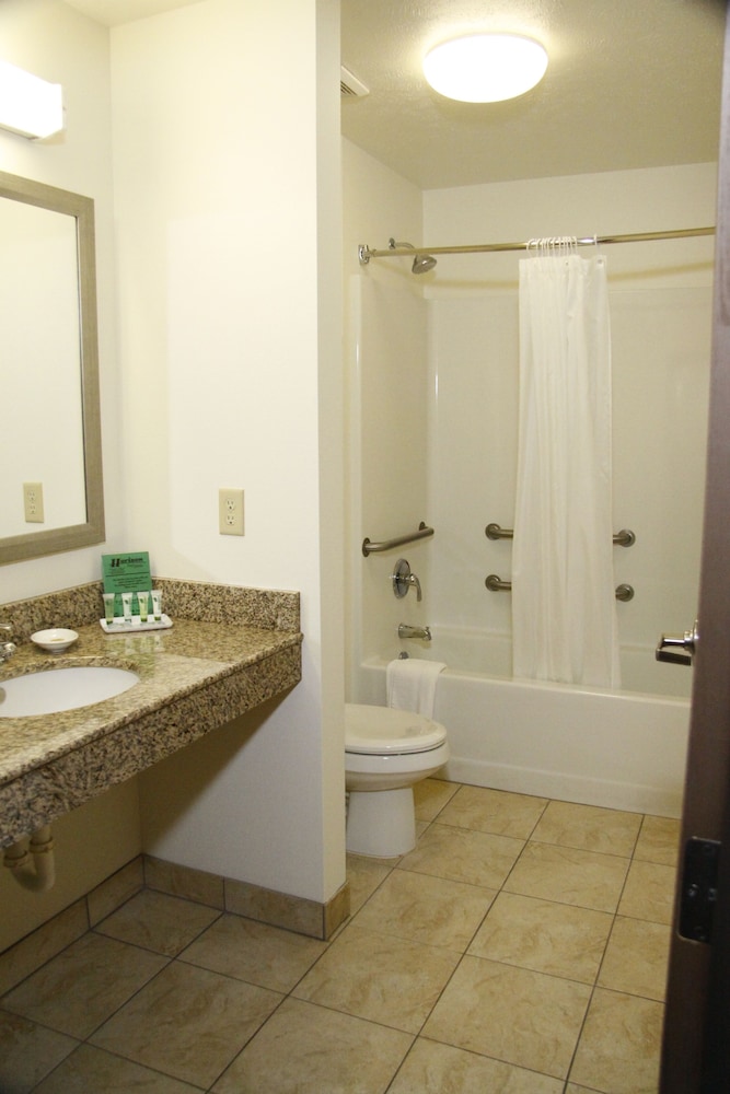 Horizon Inn and Suites - photo 16