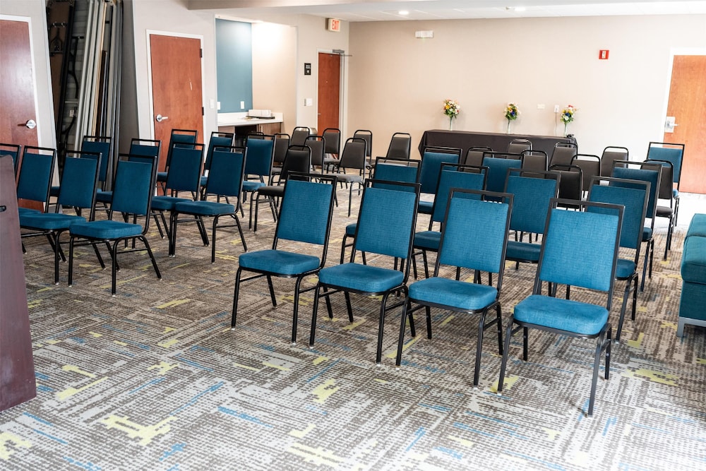 Hampton Inn & Suites Leesburg - photo 38