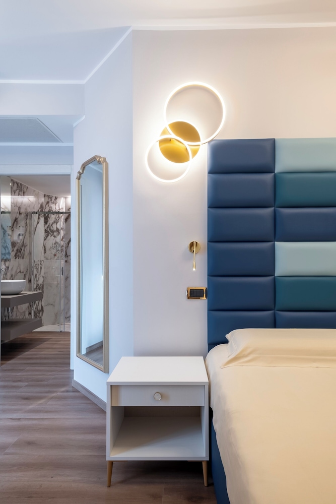 Carl & Do — 4-Star Luxury Hotel in Baveno, Italy