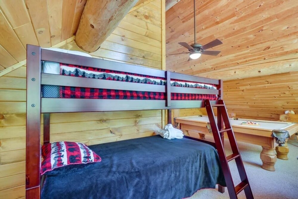 American Views 2 Bedroom Cabin by Heavenly Views Resort - photo 4