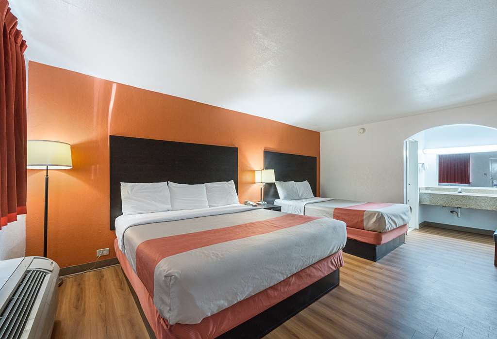 Motel 6 San Antonio TX I10 West - photo 6