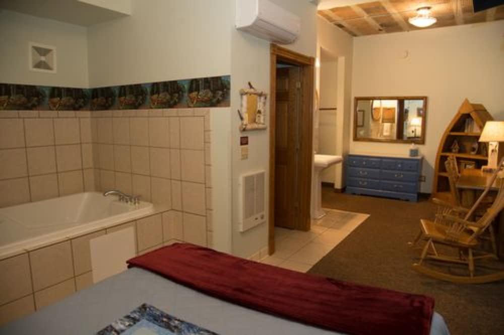 Stone Mill Hotel & Suites - photo 89