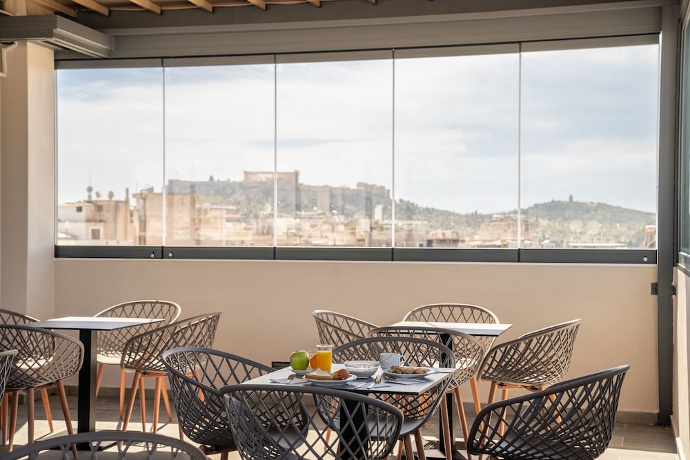 Joker - carbon neutral hotel in Athens
