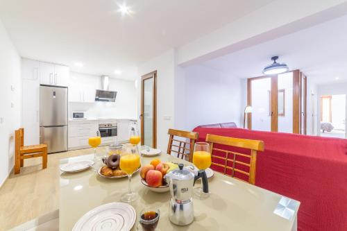 Casa GA3mez parking gratuito en Pleno Centro — 4-Star Luxury Hotel in Almeria, Spain