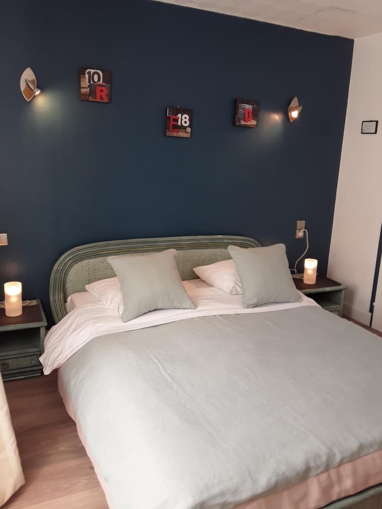 Hôtel du Midi - last minute hotel in Domene