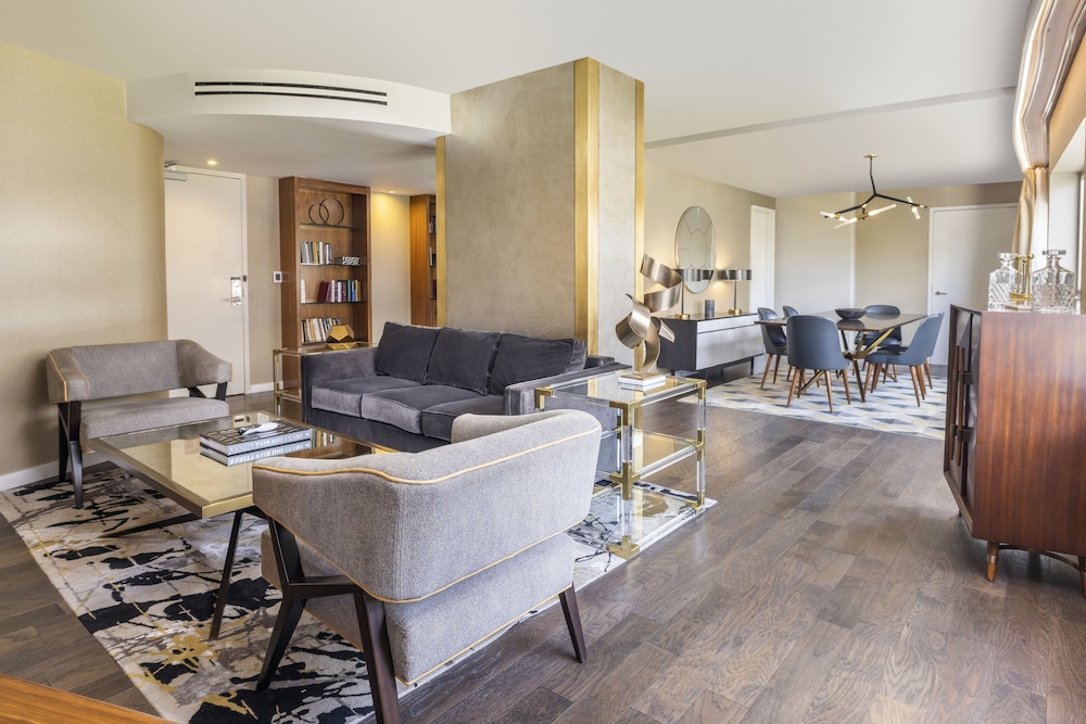 The Statler Dallas Curio Collection By Hilton - photo 16