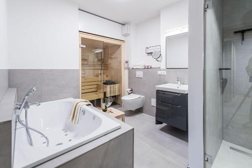 PL Peter's Lodge 3 — 4-Star Luxury Hotel in Gromitz, Germany