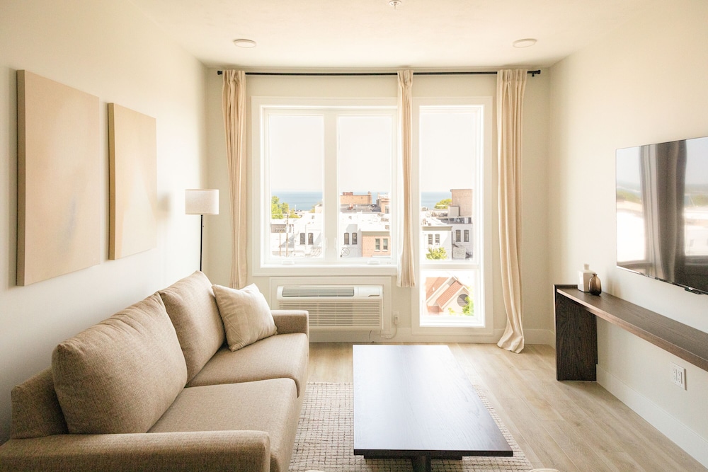 Boardwalk Suites & Residences By Kasa in Traverse City, United States