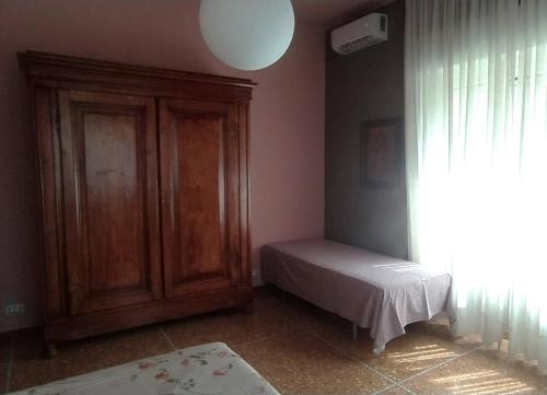 La Casa di Giulia Trilocale Con Balcone E Giardino — 4-Star Luxury Hotel in Brescia, Italy
