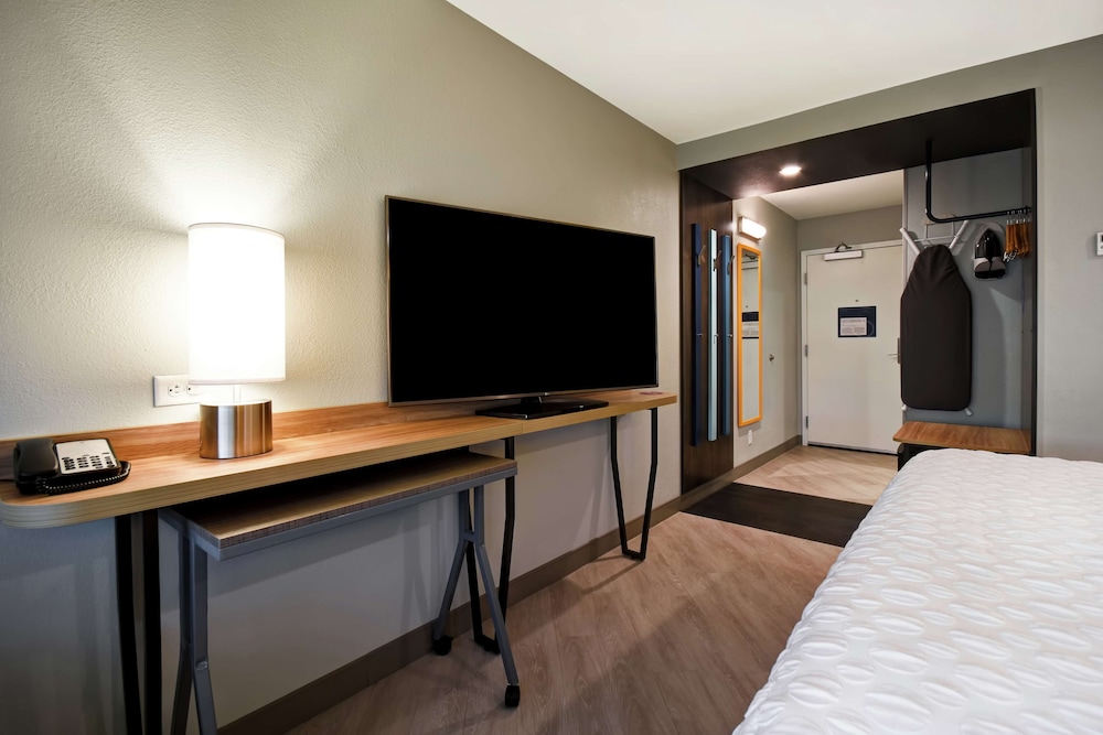 Tru by Hilton Smyrna Nashville - photo 8
