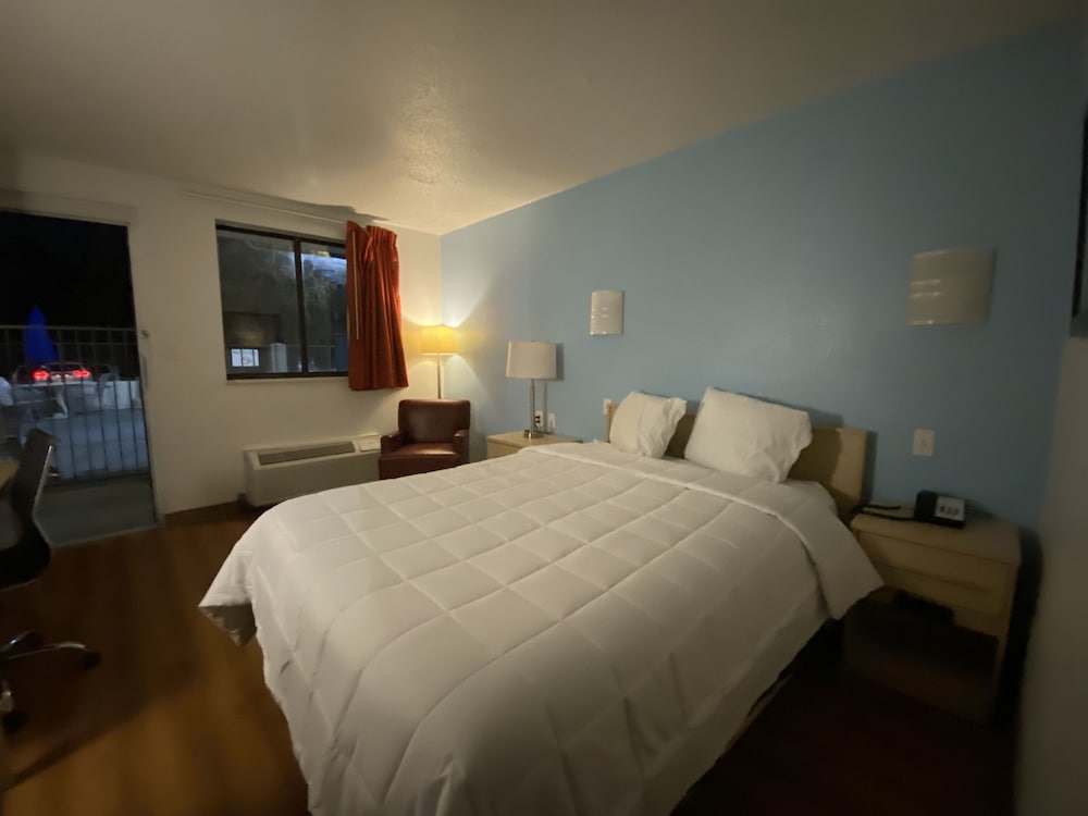 Motel 6 Tallahassee West - photo 5