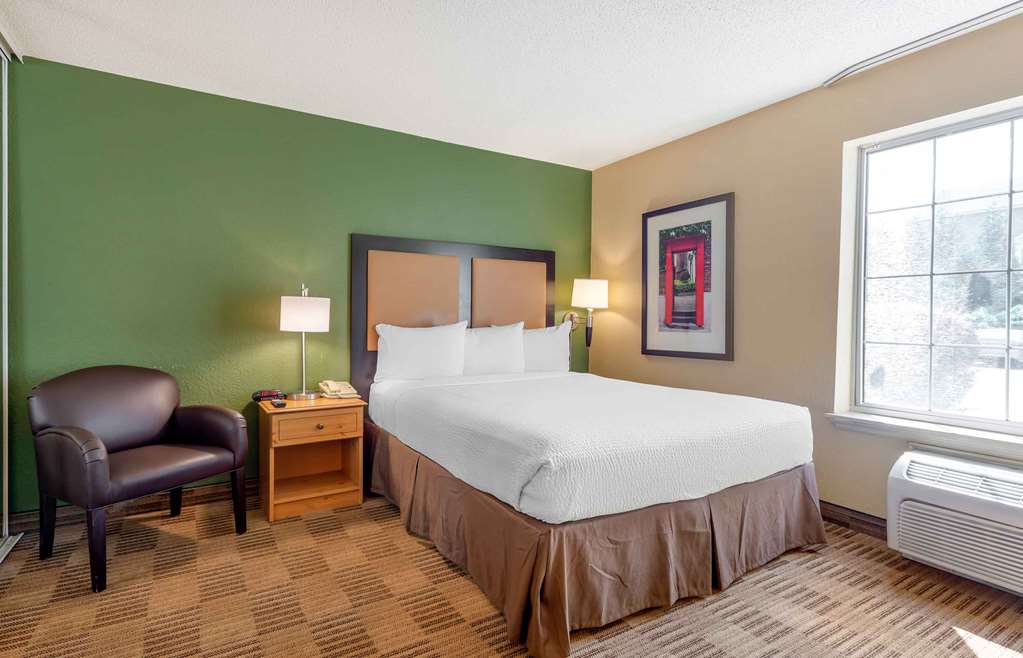 Extended Stay America Suites Newark Woodbridge - photo 24