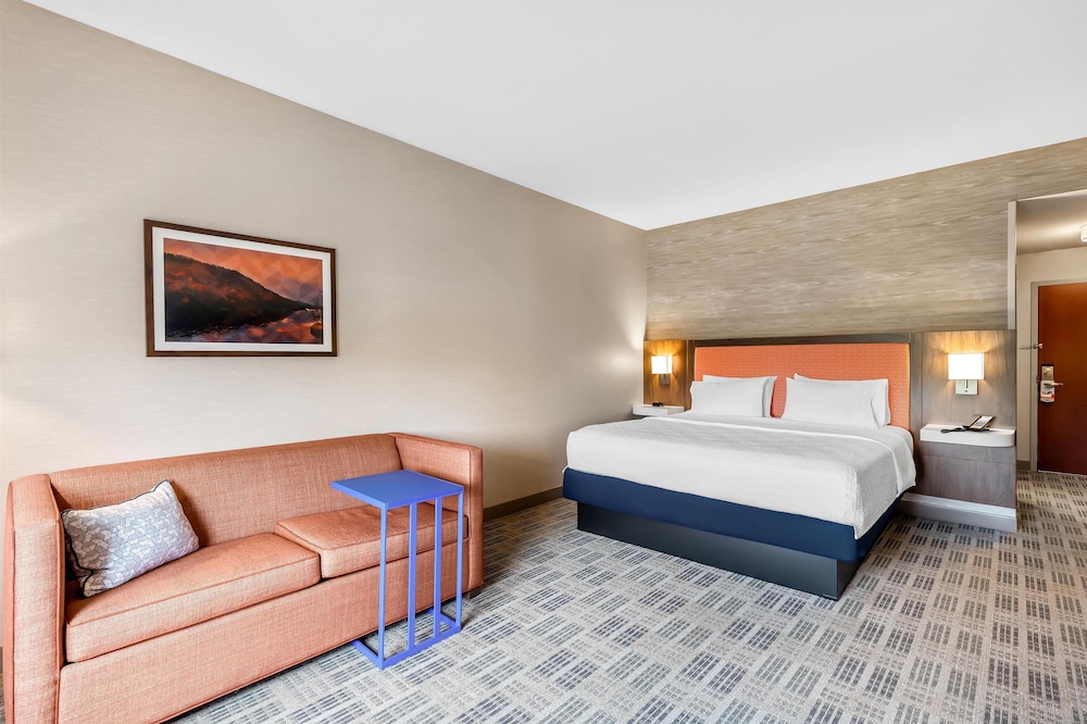 Hampton Inn & Suites Grove City - photo 27