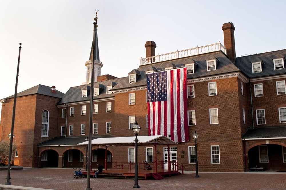 Hotel Indigo Old Town Alexandria by IHG - photo 41