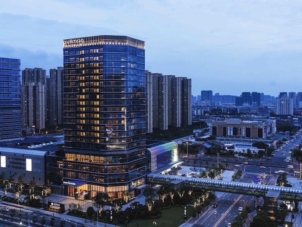 Pullman Fuzhou Tahoe — 4-Star Luxury Hotel in Fuzhou, People's Republic of China