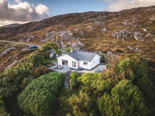 High Tor House — 4-Star Luxury Hotel in Tarbert, United Kingdom
