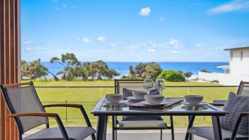 Oceanfront View Pizza Oven Pool Beach — Sapphire Beach