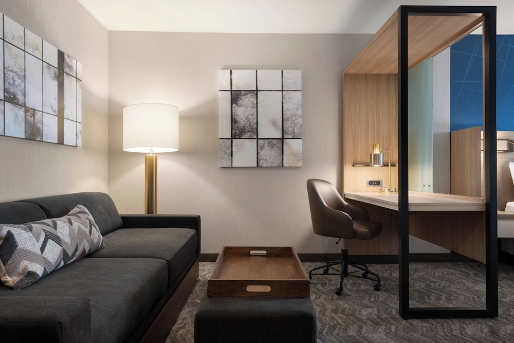 SpringHill Suites by Marriott Milwaukee West Wauwatosa - photo 14