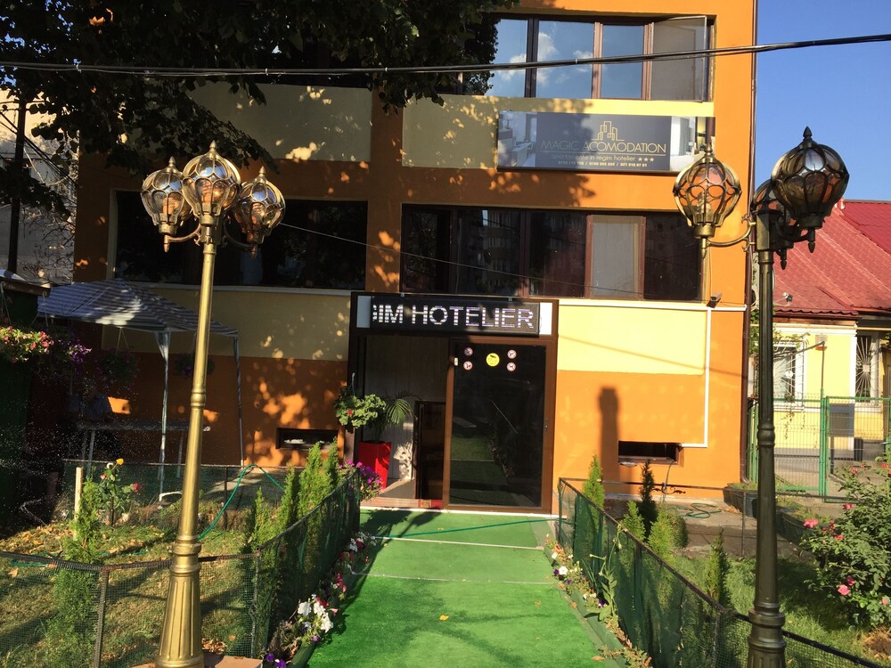 Magic Accommodation - carbon neutral hotel in Bucharest