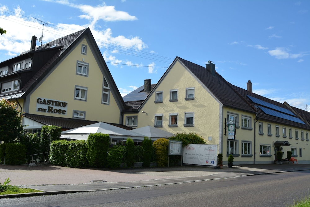 Hotel Gasthof Zur Rose in Weissenhorn, Germany
