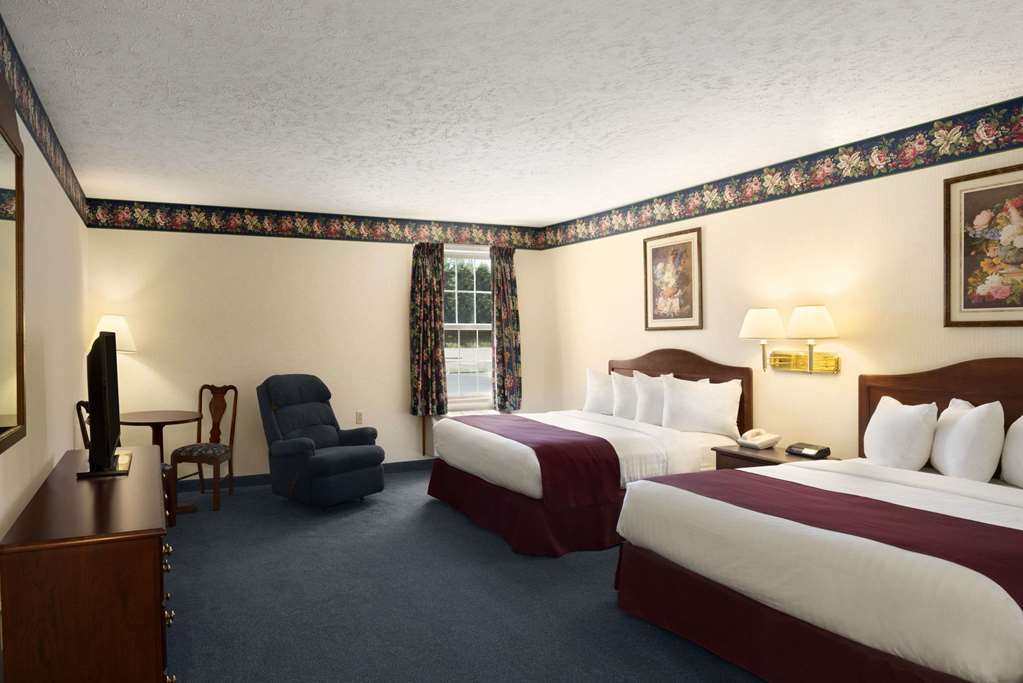 Days Inn by Wyndham Grayling - photo 8