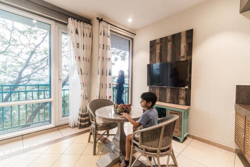 Bougainvilla Apartment — Surat — photo 5