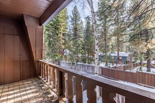 3BR Condo Near Lake & Skiing