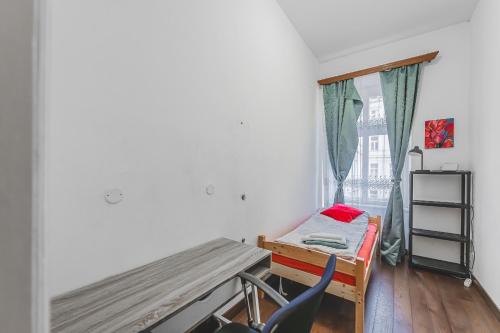 Tiny room in Prague - last minute hotel in Prague