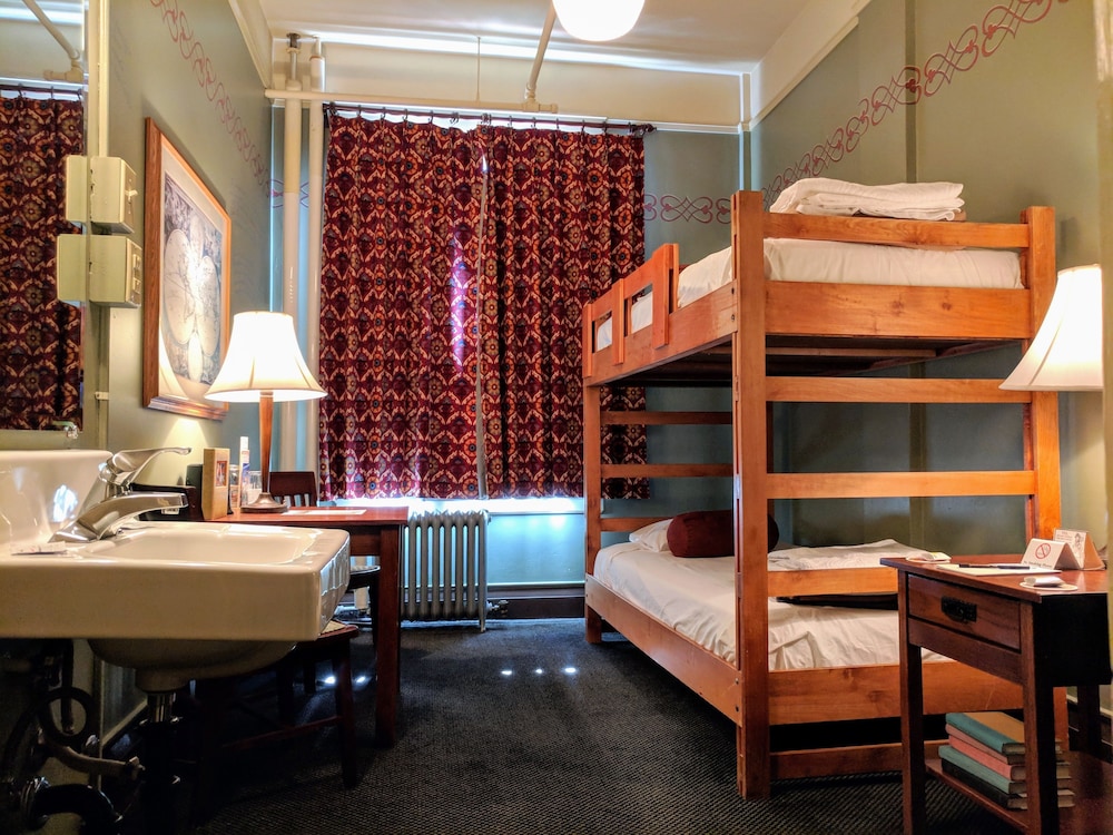 McMenamins Grand Lodge - photo 15