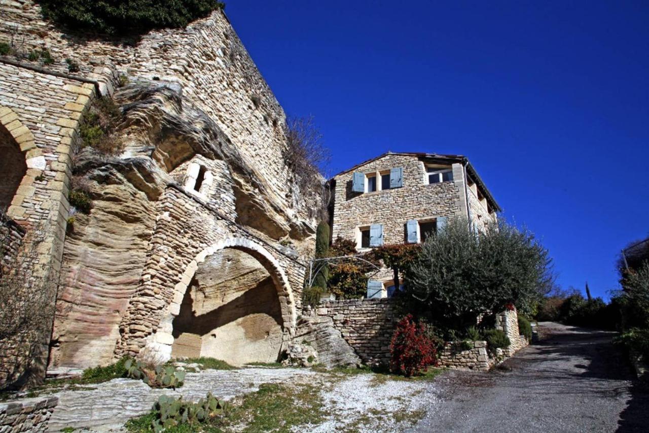 Le Bonheur — Gordes