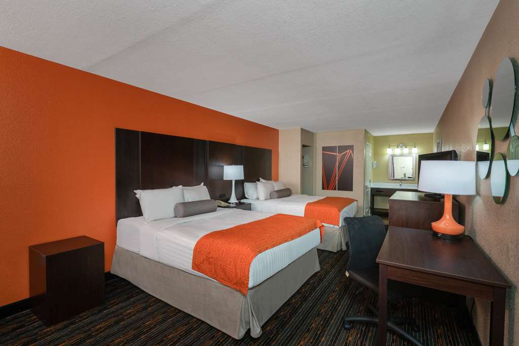 Howard Johnson by Wyndham Pigeon Forge - photo 19