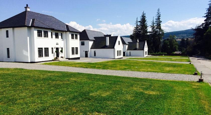 Perfect Manor Achnagairn House — 5-Star Luxury Hotel in Inverness, United Kingdom