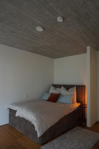 Schönes Neubau Serviced Apartment mit Parkplatz — 4-Star Luxury Hotel in Bruchsal, Germany