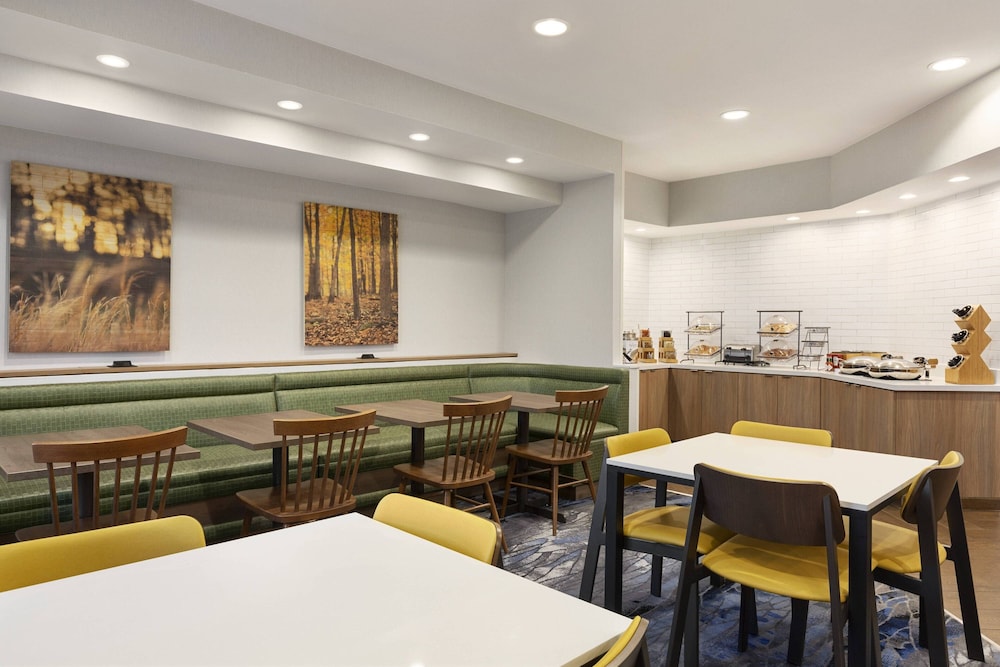 Fairfield Inn by Marriott Tracy - photo 20
