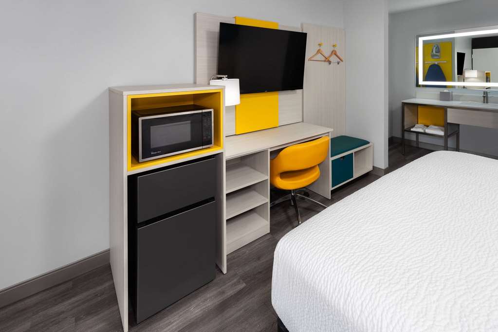 Days Inn by Wyndham Baltimore Northwest - photo 13