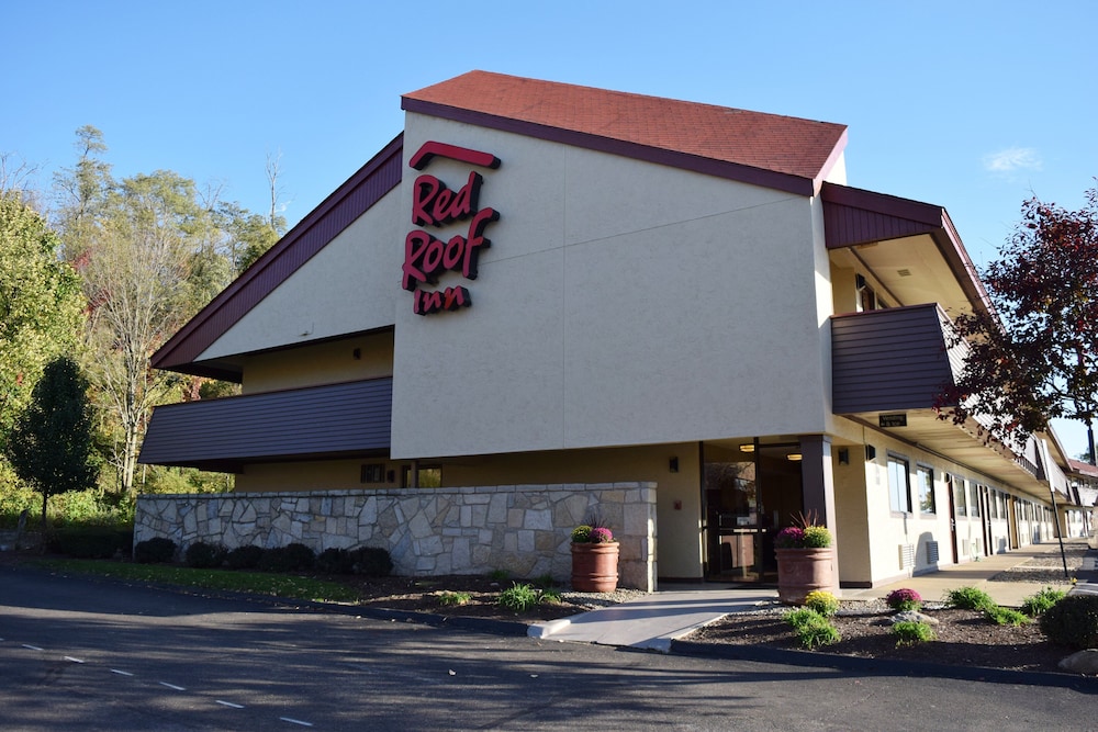 Red Roof Inn St Clairsville Wheeling West - featured photo